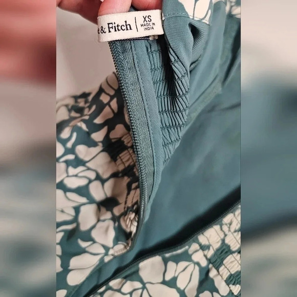 Abercrombie & Fitch Square Neck Green Mini Dress, XS - Picture 6 of 10